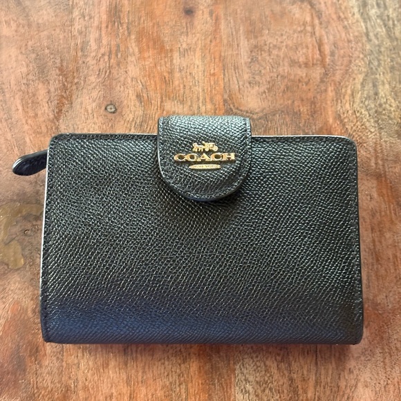 Coach Black Leather Wallet with Gold Logo - Picture 2 of 10
